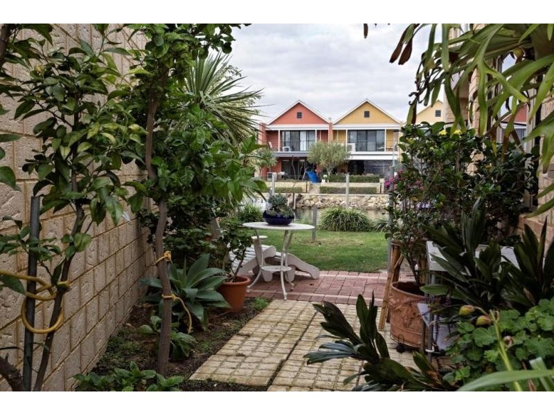 23 San Marco Quays, Halls Head WA 6210