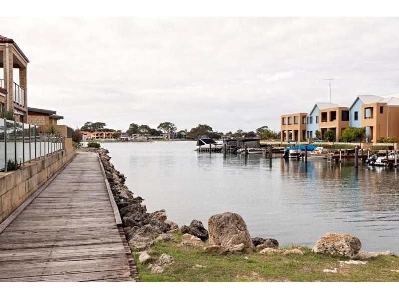 23 San Marco Quays, Halls Head WA 6210