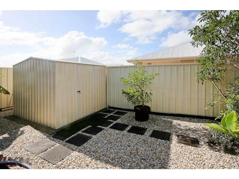 18 Joshua Carrol Street, Madora Bay WA 6210