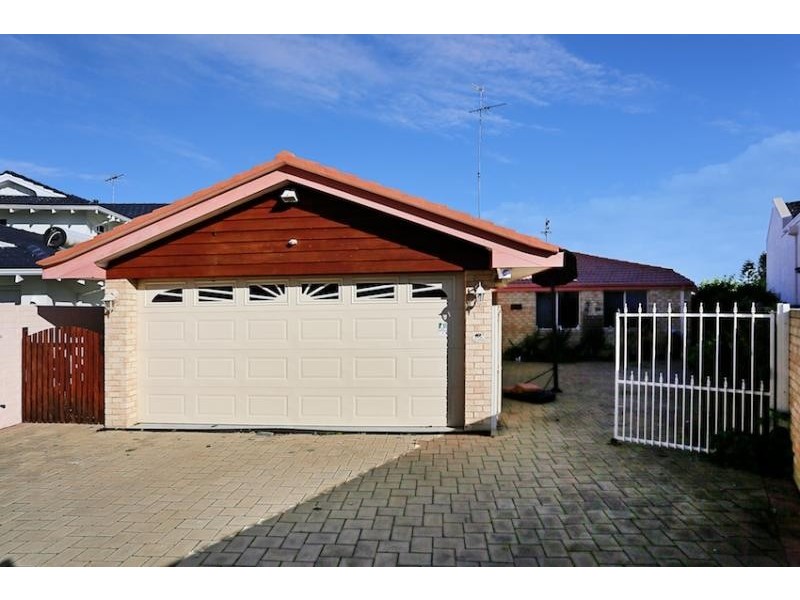 14 Donnelly Gardens, Dudley Park WA 6210