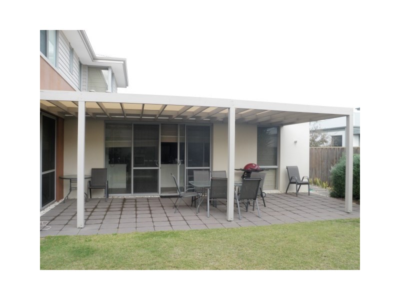 21 Sugarwood Terrace, Halls Head WA 6210