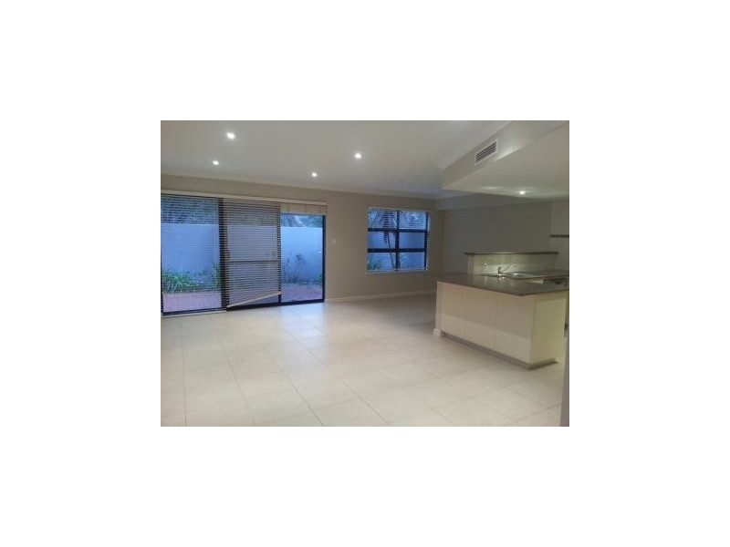 12/79 Sticks Boulevard, Erskine WA 6210