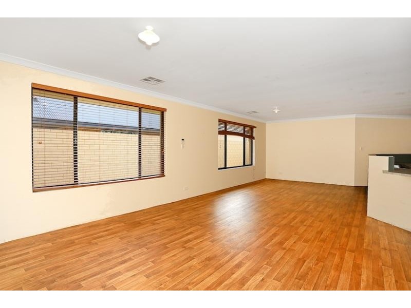 24 Honeydew Trail, Wannanup WA 6210