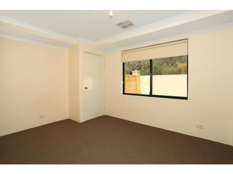 24 Honeydew Trail, Wannanup WA 6210