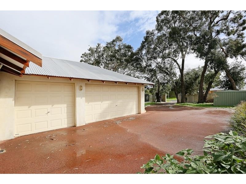 104 Culeenup Road, North Yunderup WA 6208