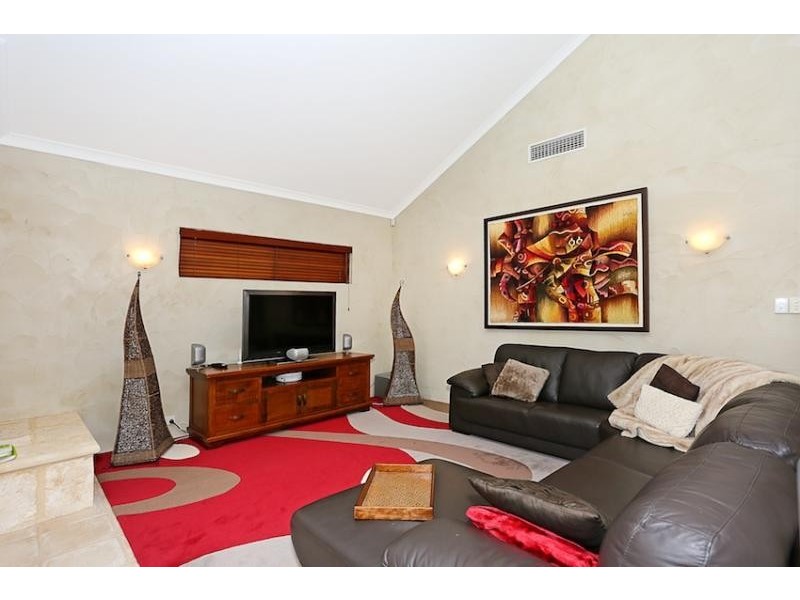 104 Culeenup Road, North Yunderup WA 6208