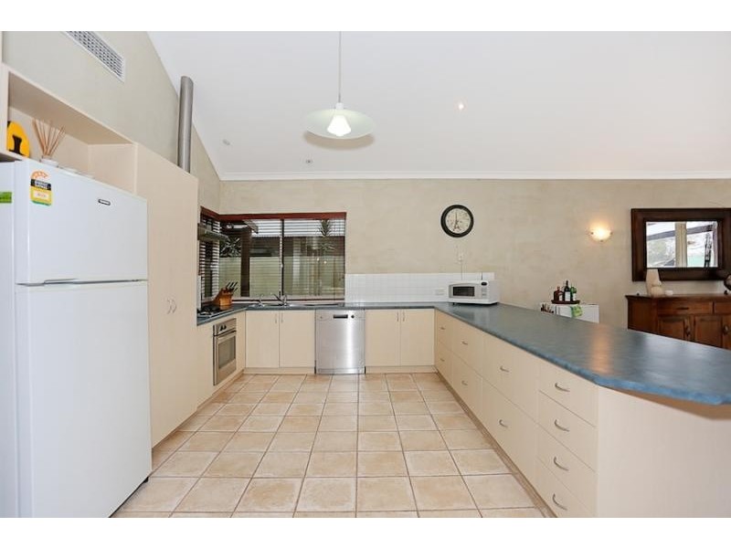 104 Culeenup Road, North Yunderup WA 6208