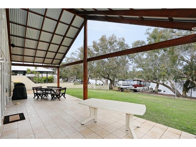104 Culeenup Road, North Yunderup WA 6208
