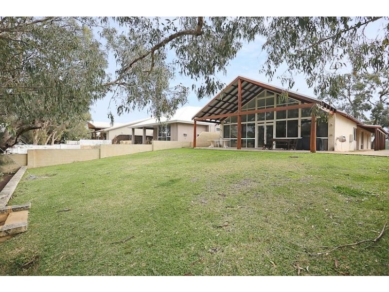 104 Culeenup Road, North Yunderup WA 6208