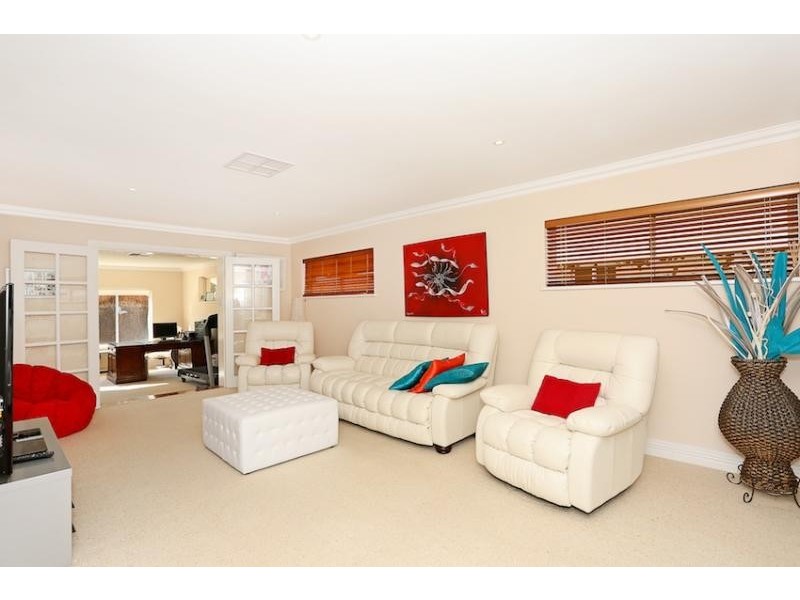 97 Rodoreda Crescent, Ravenswood WA 6208