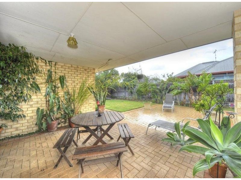 50 Summerlea Avenue, Meadow Springs WA 6210
