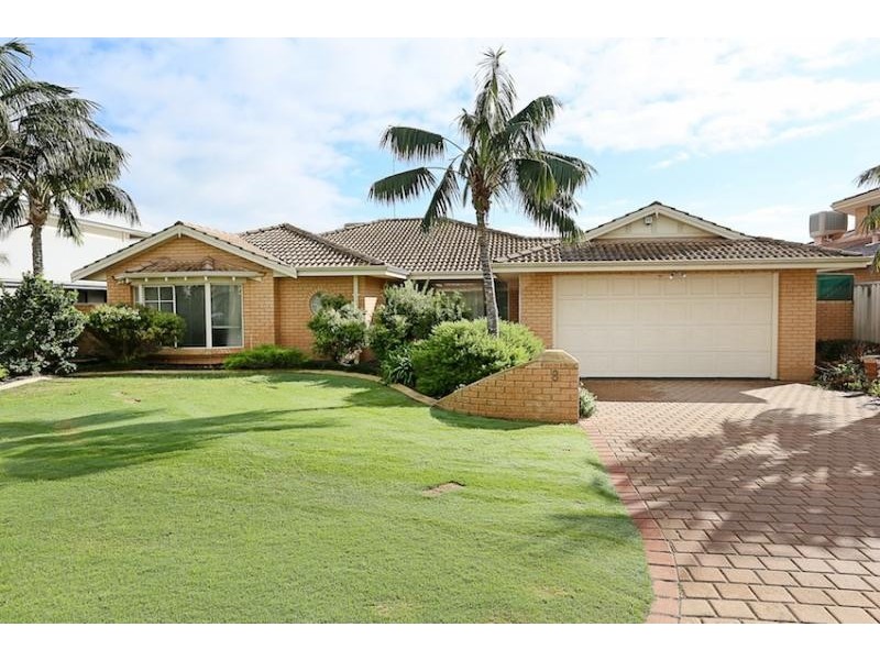 8 Leveque Loop, San Remo WA 6210