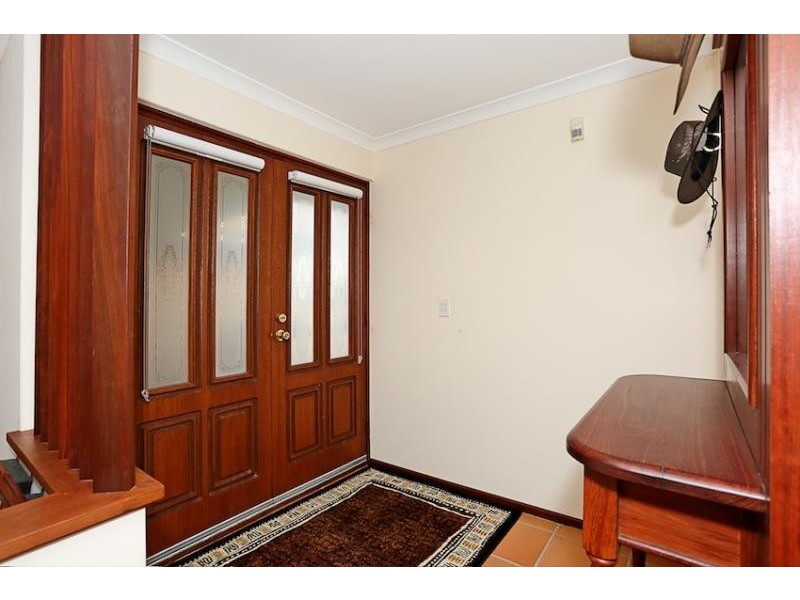 8 Leveque Loop, San Remo WA 6210