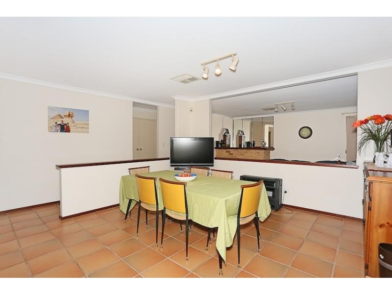 8 Leveque Loop, San Remo WA 6210