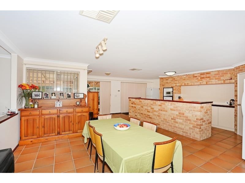 8 Leveque Loop, San Remo WA 6210