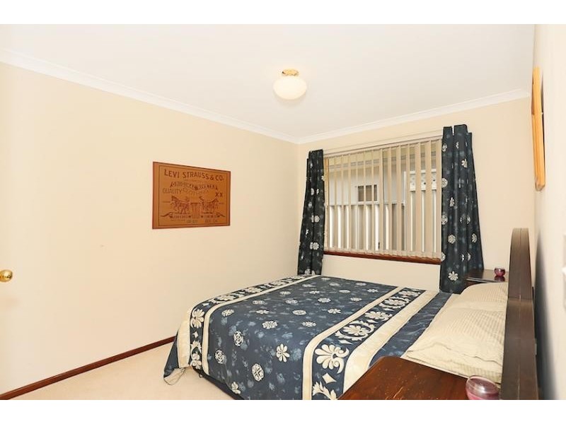 8 Leveque Loop, San Remo WA 6210