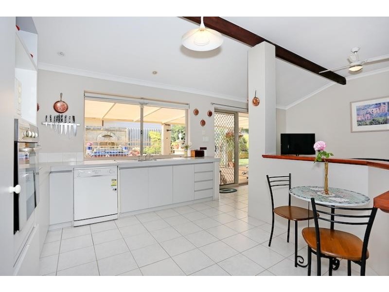 38 Noreena Ave, Golden Bay WA 6174