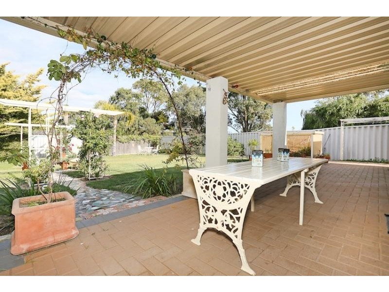 38 Noreena Ave, Golden Bay WA 6174