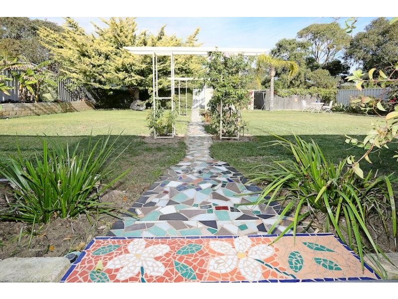 38 Noreena Ave, Golden Bay WA 6174