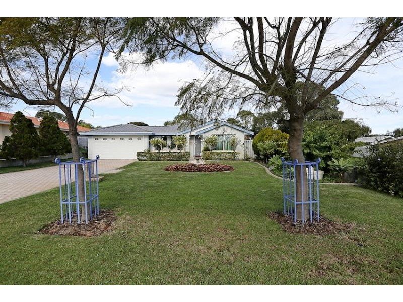 38 Noreena Ave, Golden Bay WA 6174