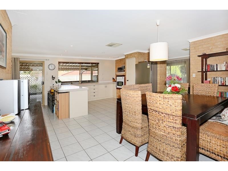 18 Nightingale Place, Greenfields WA 6210