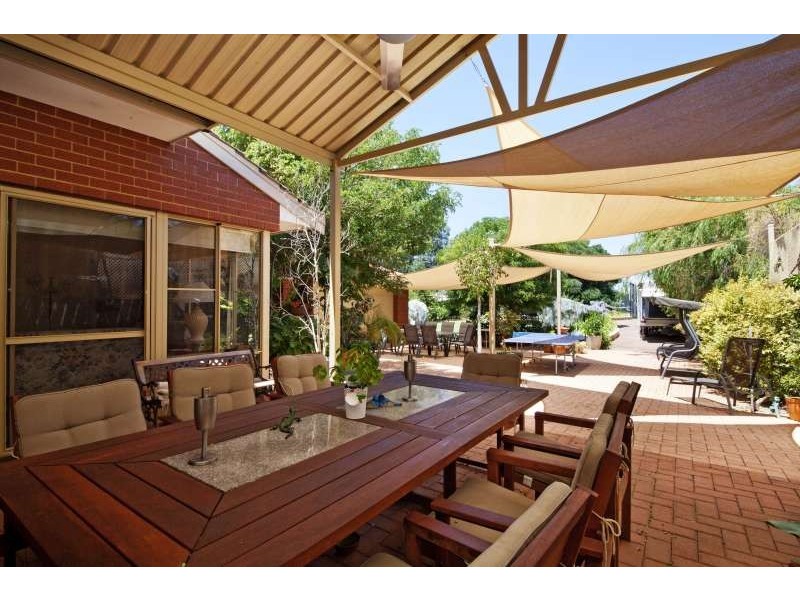 9 Rivergum Esplanade, South Yunderup WA 6208