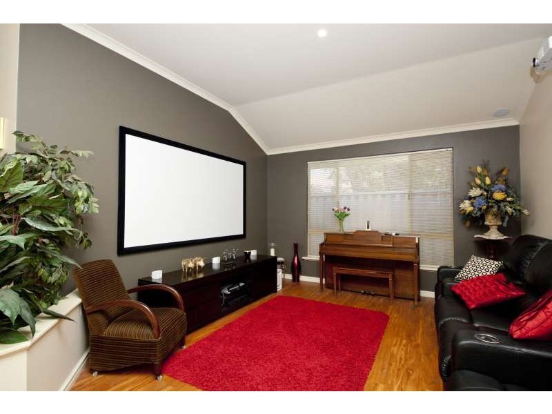 9 Rivergum Esplanade, South Yunderup WA 6208