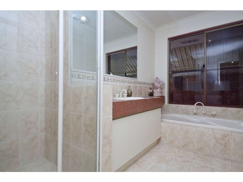 9 Rivergum Esplanade, South Yunderup WA 6208