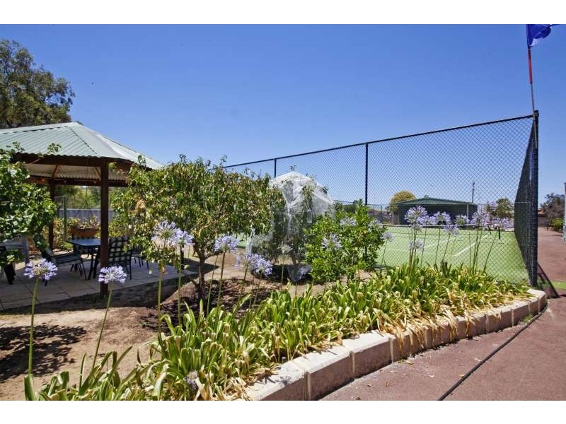 9 Rivergum Esplanade, South Yunderup WA 6208