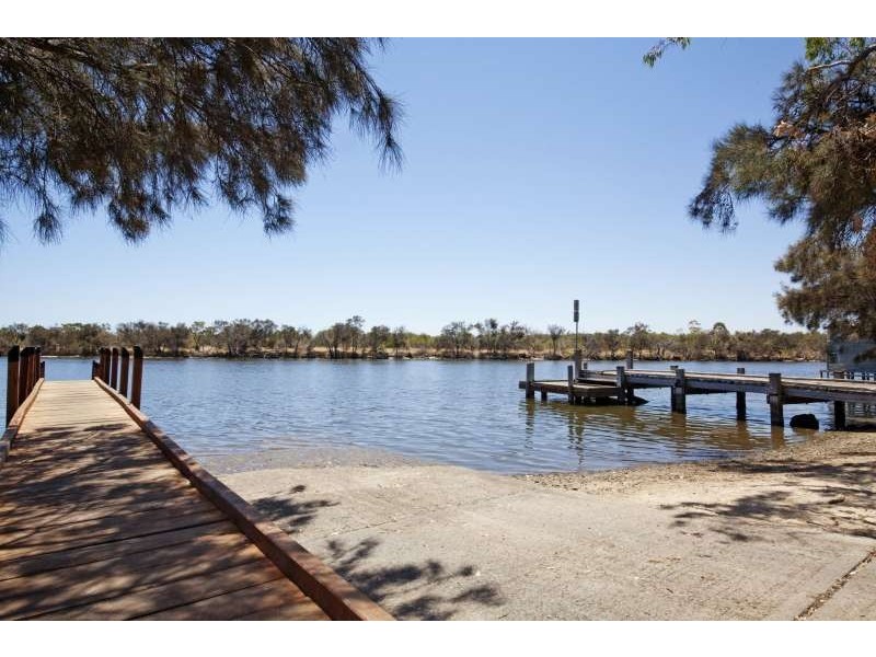 9 Rivergum Esplanade, South Yunderup WA 6208