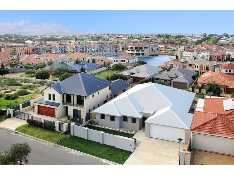 6 Alexis Circle, Wannanup WA 6210