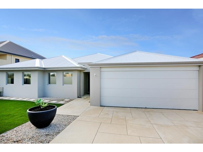 6 Alexis Circle, Wannanup WA 6210