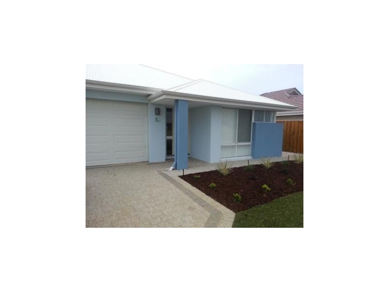 18 Venulosa Avenue, Halls Head WA 6210