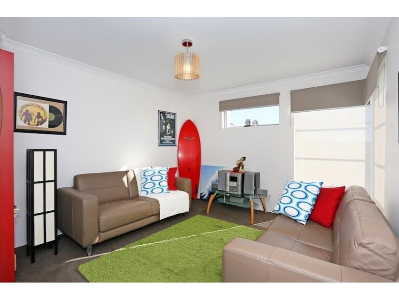 10 Adriana Way, Halls Head WA 6210