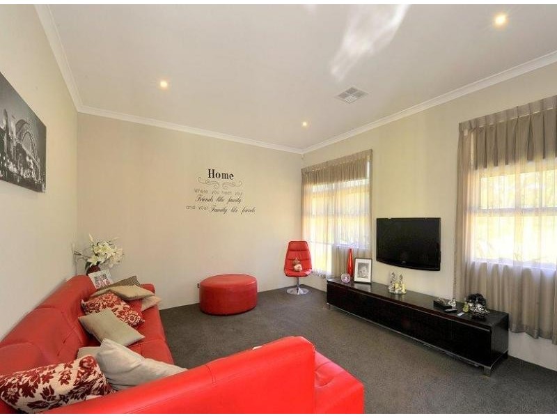 1 Kilkenny Gardens, Halls Head WA 6210