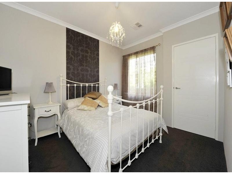1 Kilkenny Gardens, Halls Head WA 6210