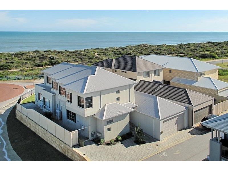 17 Abeona Parade, Madora Bay WA 6210