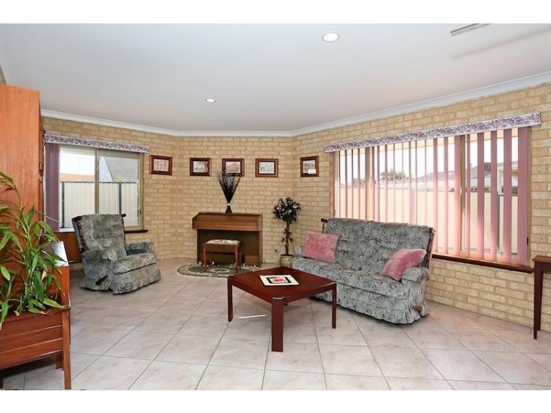 32 Woolah Place, South Yunderup WA 6208