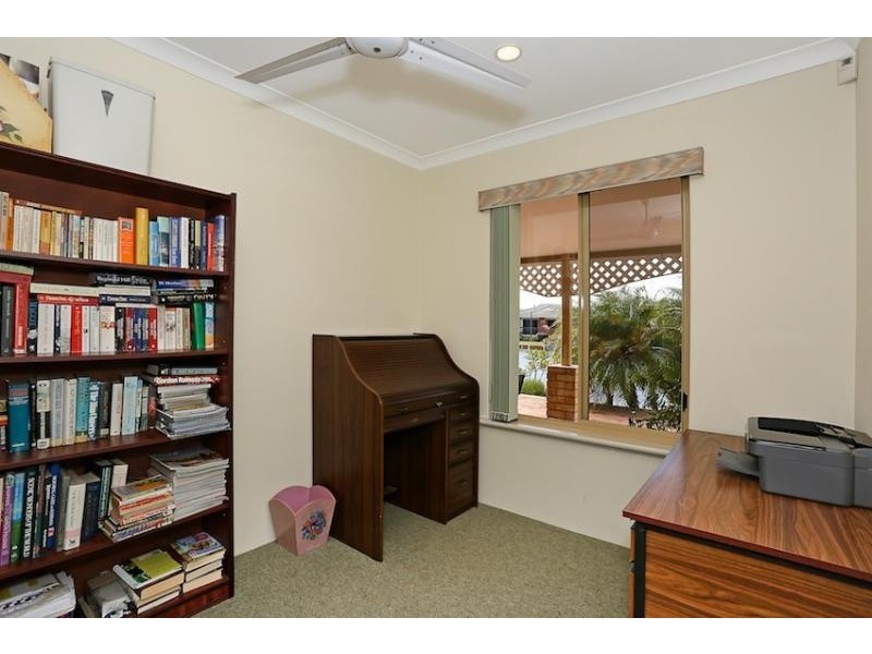 32 Woolah Place, South Yunderup WA 6208