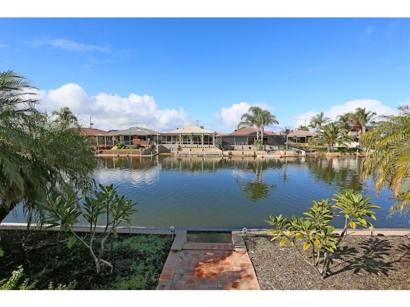 32 Woolah Place, South Yunderup WA 6208