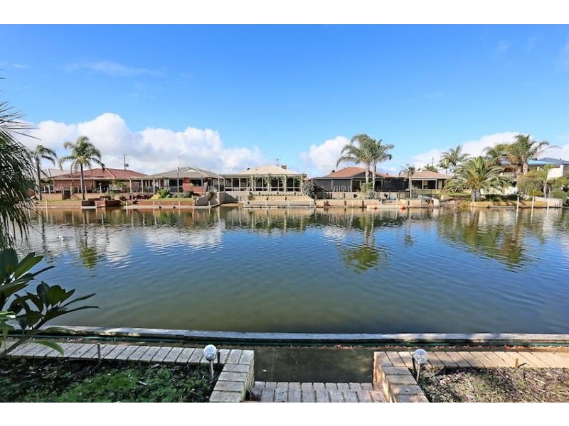 32 Woolah Place, South Yunderup WA 6208