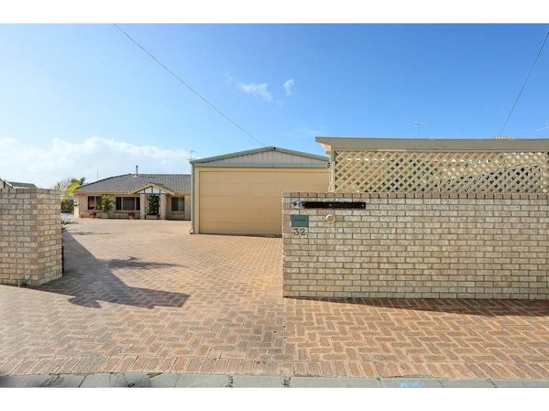 32 Woolah Place, South Yunderup WA 6208