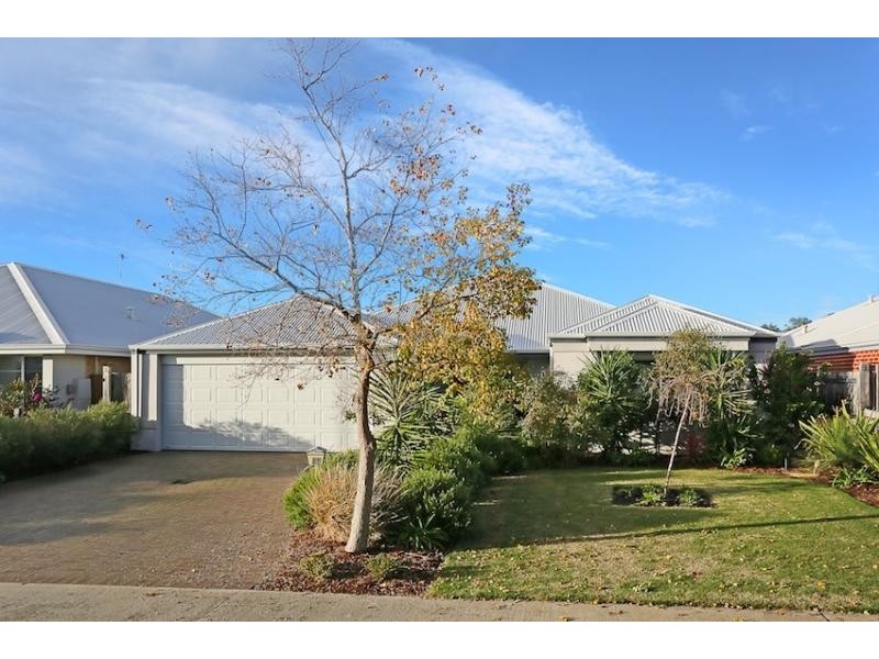 85 Hudson Drive, Dudley Park WA 6210