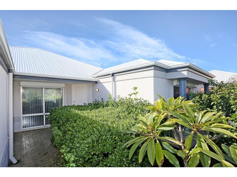 85 Hudson Drive, Dudley Park WA 6210