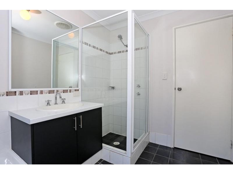 85 Hudson Drive, Dudley Park WA 6210