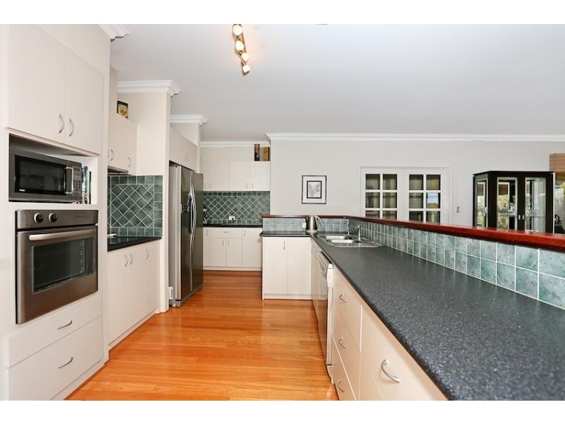 18 Governor Drive, Falcon WA 6210