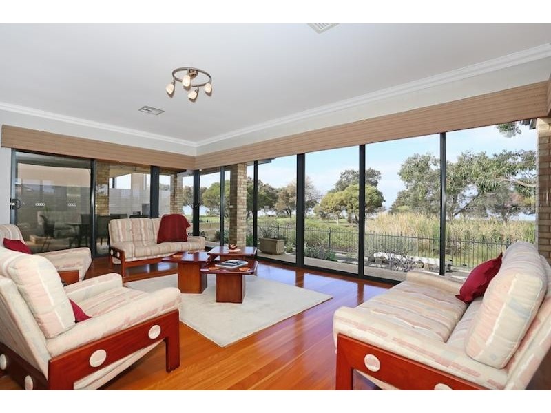 18 Governor Drive, Falcon WA 6210