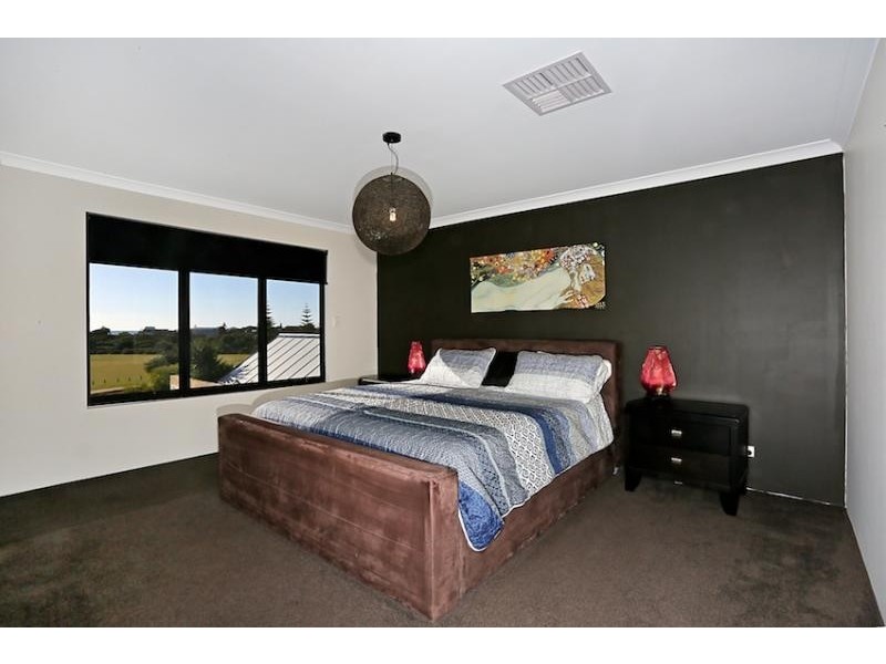 19 Northport Boulevard, Wannanup WA 6210