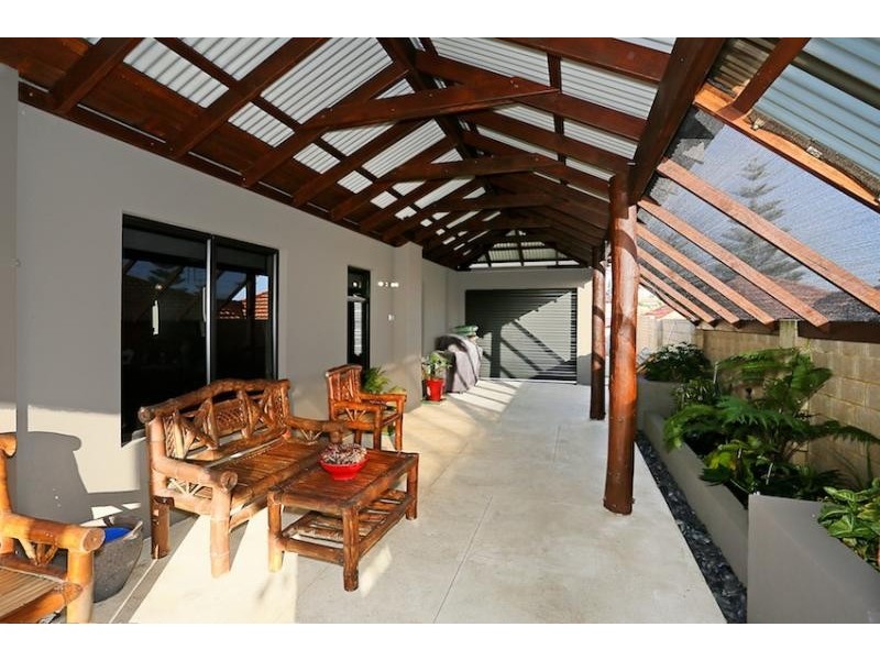 19 Northport Boulevard, Wannanup WA 6210