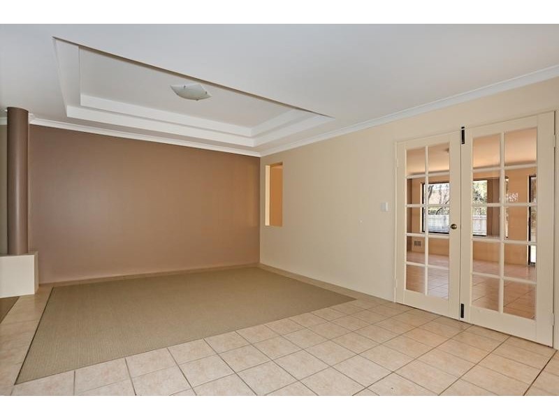 17 Hayman Retreat, Halls Head WA 6210